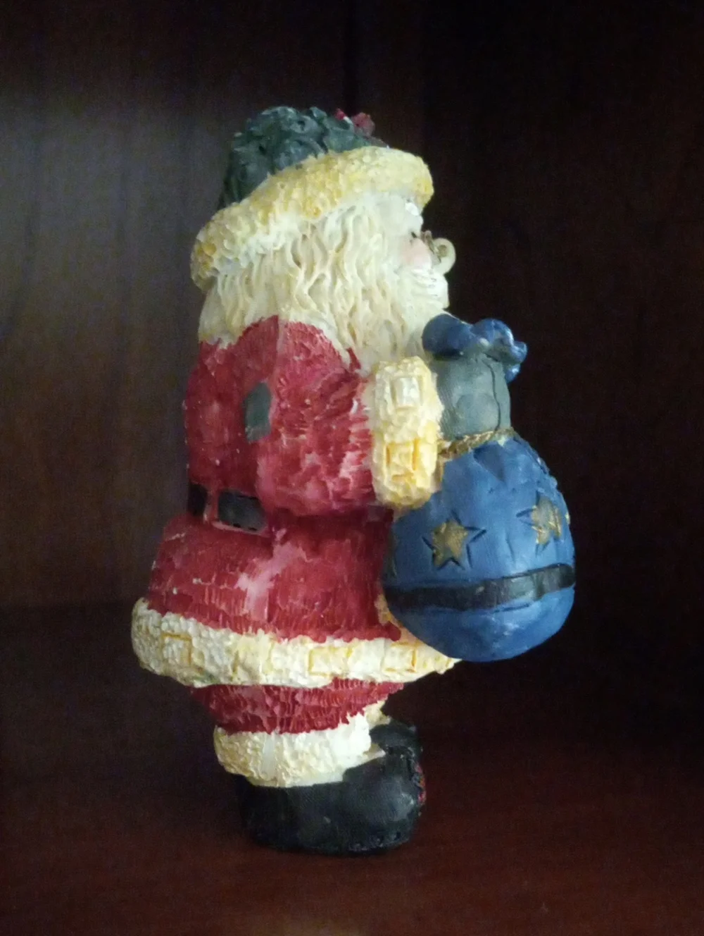 Rustic Old World Santa Claus Wood Look Carved Resin Christmas Figurine